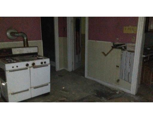 19 Camp St, Worcester, MA 01603 photo 10