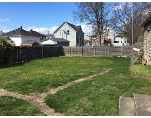408 Palmer St, Fall River, MA 02724 photo 3