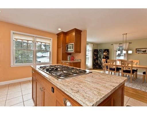 208 Pearl St, Reading, MA 01867 photo 8