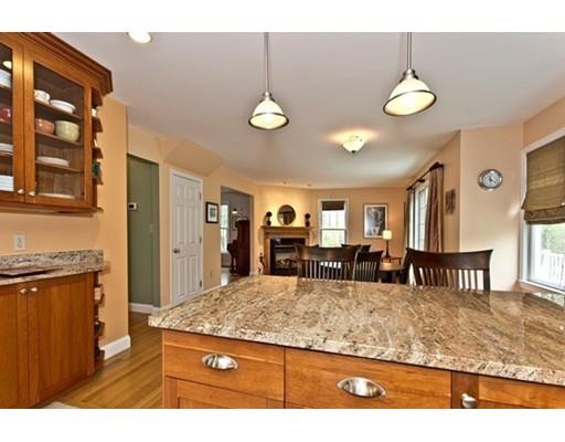208 Pearl St, Reading, MA 01867 photo 11