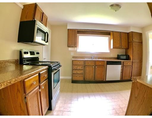 9 Bow St, Townsend, MA 01469 photo 8