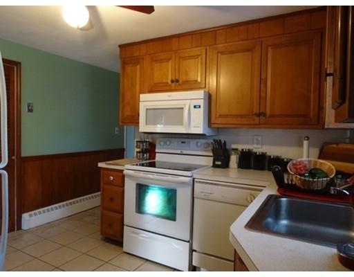 156 Clark St, Worcester, MA 01606 photo 8