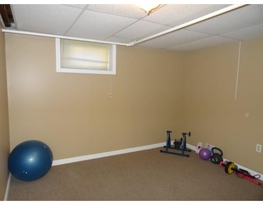 156 Clark St, Worcester, MA 01606 photo 18