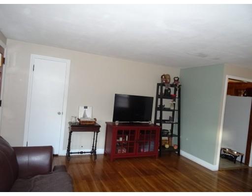156 Clark St, Worcester, MA 01606 photo 3