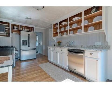35 Marsh St, Hingham, MA 02043 photo 9