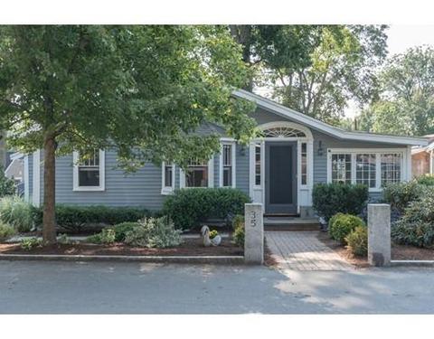 35 Marsh St, Hingham, MA 02043 photo 2