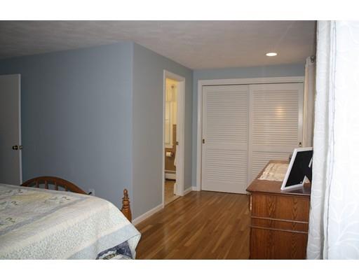 41 Oak Knoll Rd, Worcester, MA 01609 photo 11