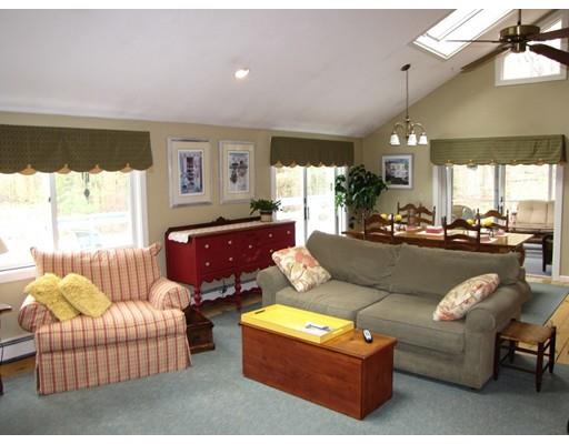23 Mill Brook Ave, Walpole, MA 02081 photo 12