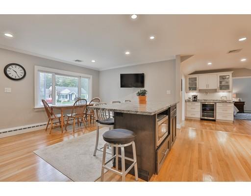 51 Birchcroft Rd, Canton, MA 02021 photo 6