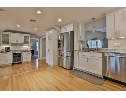 51 Birchcroft Rd, Canton, MA 02021 photo 4