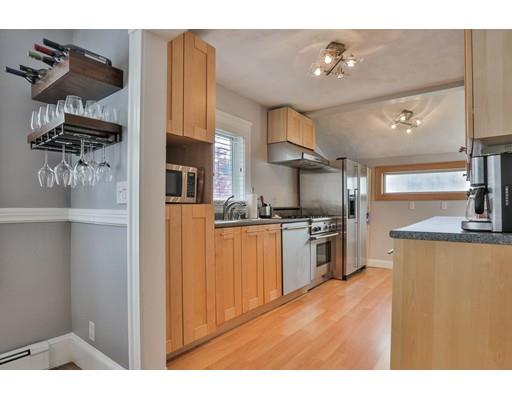 4 Howe St, Milton, MA 02186 photo 8