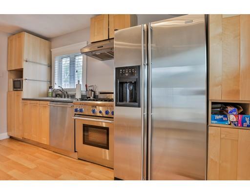 4 Howe St, Milton, MA 02186 photo 10