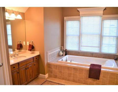 106 Arch St, Needham, MA 02492 photo 14