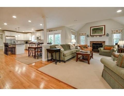 8 Woodledge Rd, Needham, MA 02492 photo 12