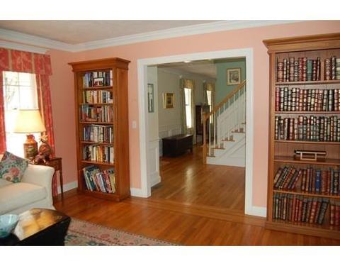 8 Woodledge Rd, Needham, MA 02492 photo 5