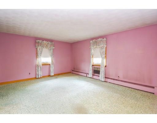 19 Broad St, Danvers, MA 01923 photo 5