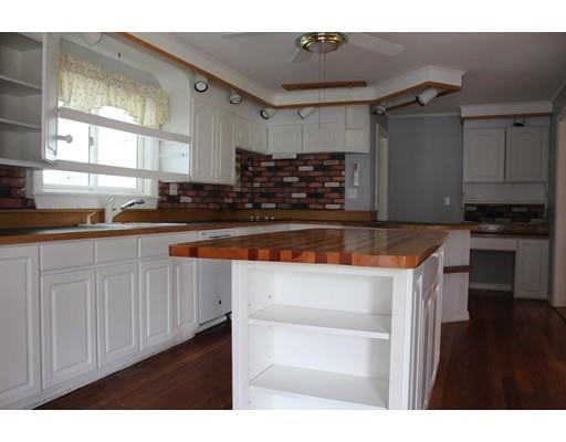 79 Silver St, Greenfield, MA 01301 photo 5