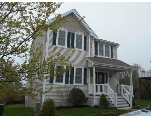 589 Detroit St, Fall River, MA 02721 photo 1