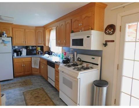 46 Ronald Dr, Springfield, MA 01104 photo 4