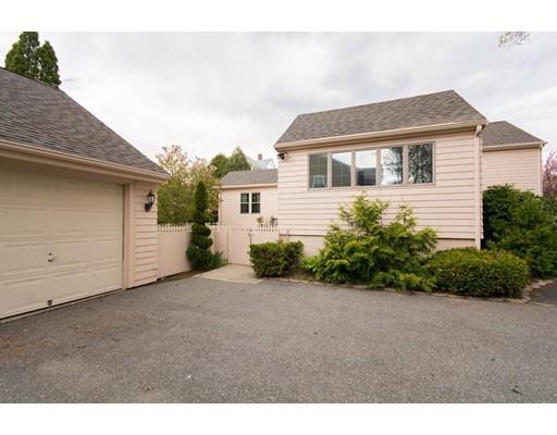 325 S Beacon St, Fall River, MA 02724 photo 2