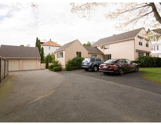 325 S Beacon St, Fall River, MA 02724 photo 1