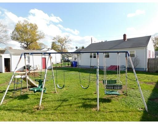 21 Suzanne St, Springfield, MA 01104 photo 15