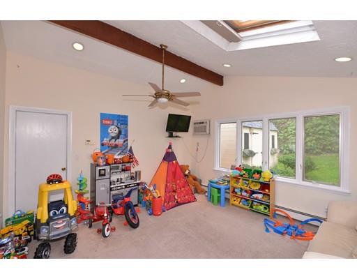 72 Donna Rd, Framingham, MA 01701 photo 21