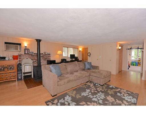 72 Donna Rd, Framingham, MA 01701 photo 17