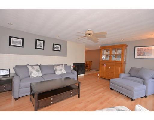 72 Donna Rd, Framingham, MA 01701 photo 4