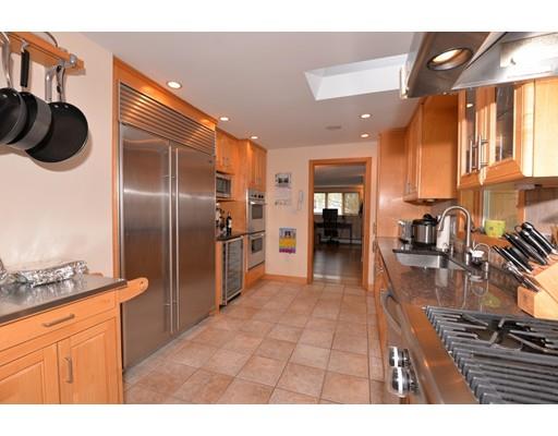 72 Donna Rd, Framingham, MA 01701 photo 10