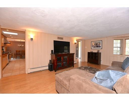 72 Donna Rd, Framingham, MA 01701 photo 16