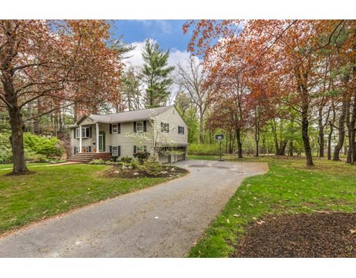 47 Colonial Dr, Reading, MA 01867 photo 2