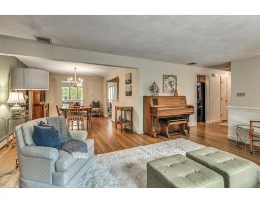 47 Colonial Dr, Reading, MA 01867 photo 11