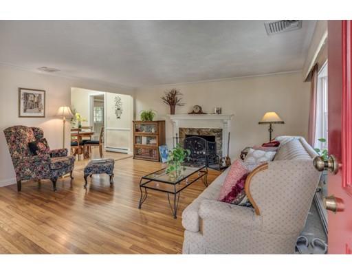 570 Franklin St, Reading, MA 01867 photo 7