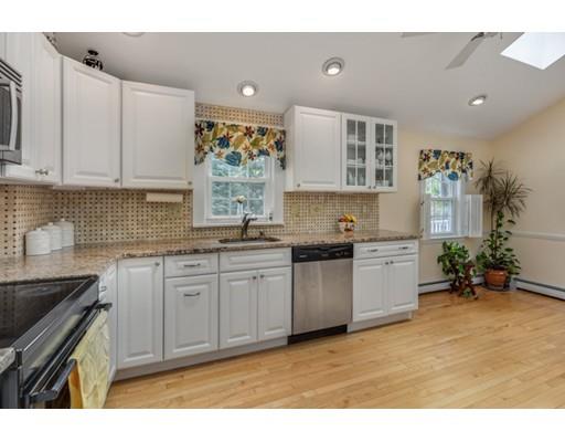 570 Franklin St, Reading, MA 01867 photo 13