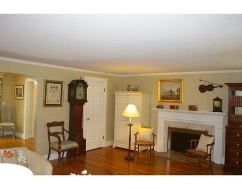 271 Central St, Hingham, MA 02043 photo 8