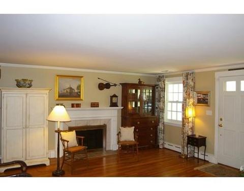 271 Central St, Hingham, MA 02043 photo 7