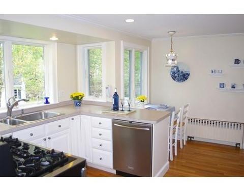 271 Central St, Hingham, MA 02043 photo 16