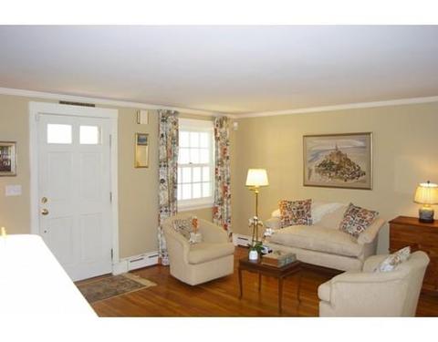 271 Central St, Hingham, MA 02043 photo 6