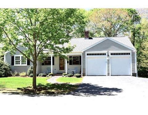 271 Central St, Hingham, MA 02043 photo 1