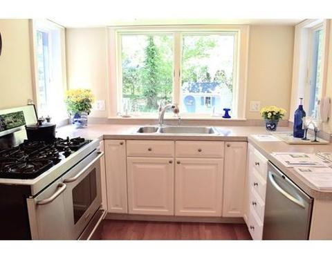 271 Central St, Hingham, MA 02043 photo 18