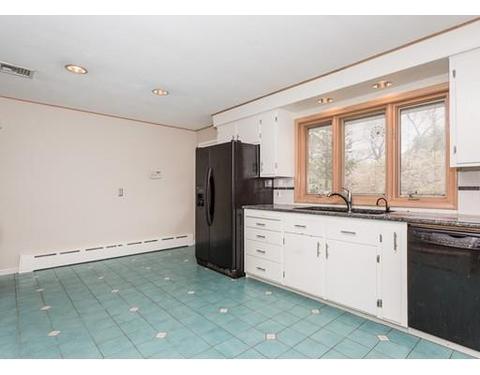 19 Eunice Dr, Longmeadow, MA 01106 photo 18
