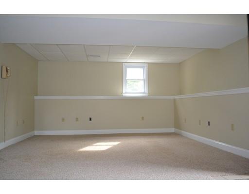 8 Blossom Rd, Windham, NH 03087 photo 16