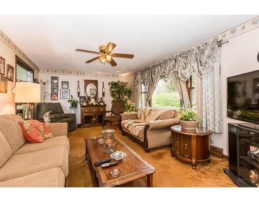 19 Pilgrim Rd, Lawrence, MA 01843 photo 4