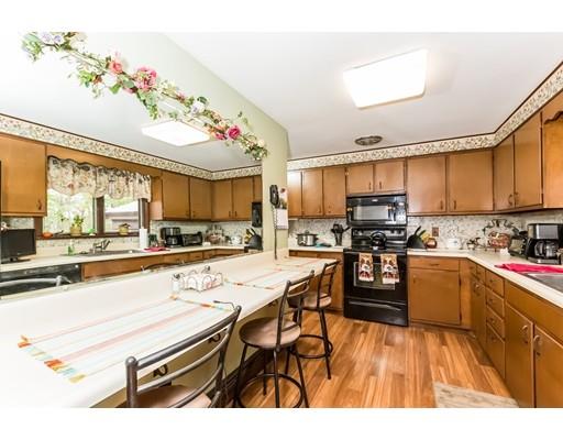 19 Pilgrim Rd, Lawrence, MA 01843 photo 5
