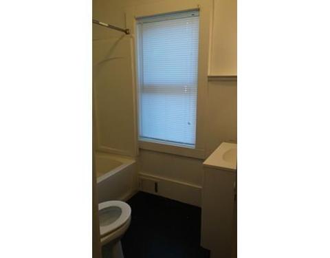 63 Oak St, Springfield, MA 01109 photo 5