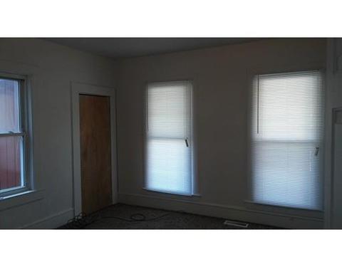 63 Oak St, Springfield, MA 01109 photo 7