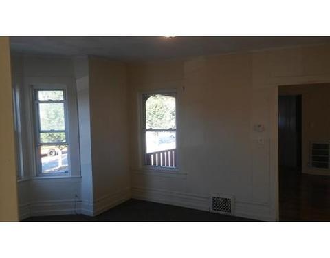 63 Oak St, Springfield, MA 01109 photo 13