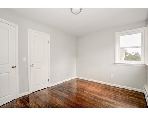 25 Crest Cir, Worcester, MA 01603 photo 17