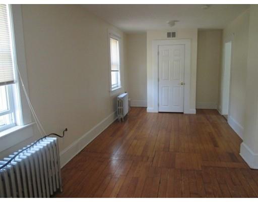 414 Britton St, Chicopee, MA 01020 photo 5